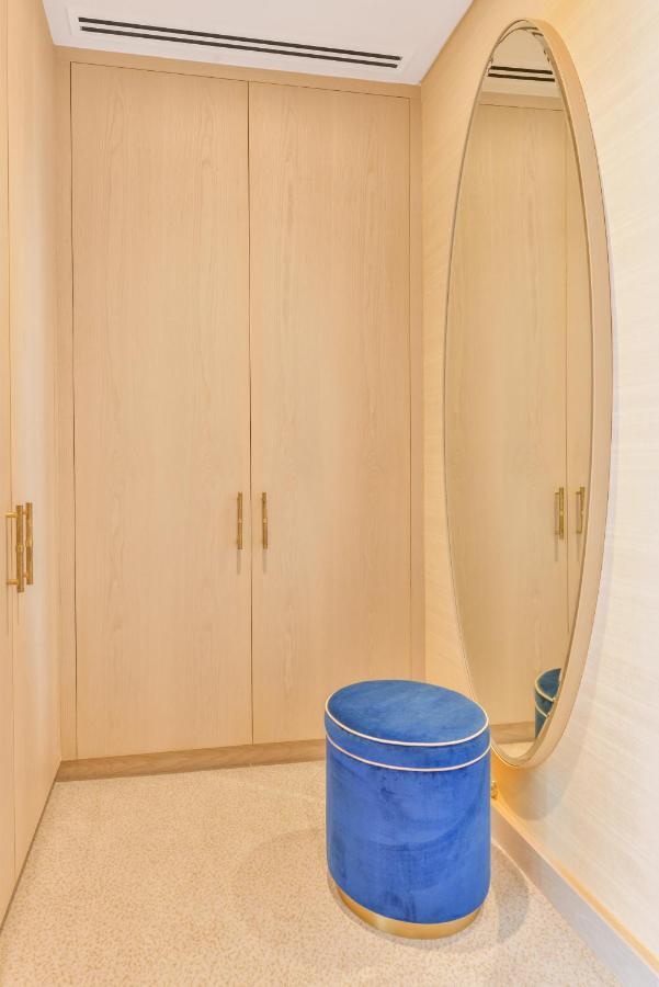 دبي Ultra Luxury Palm Tower With Shared Hotel Facilities المظهر الخارجي الصورة