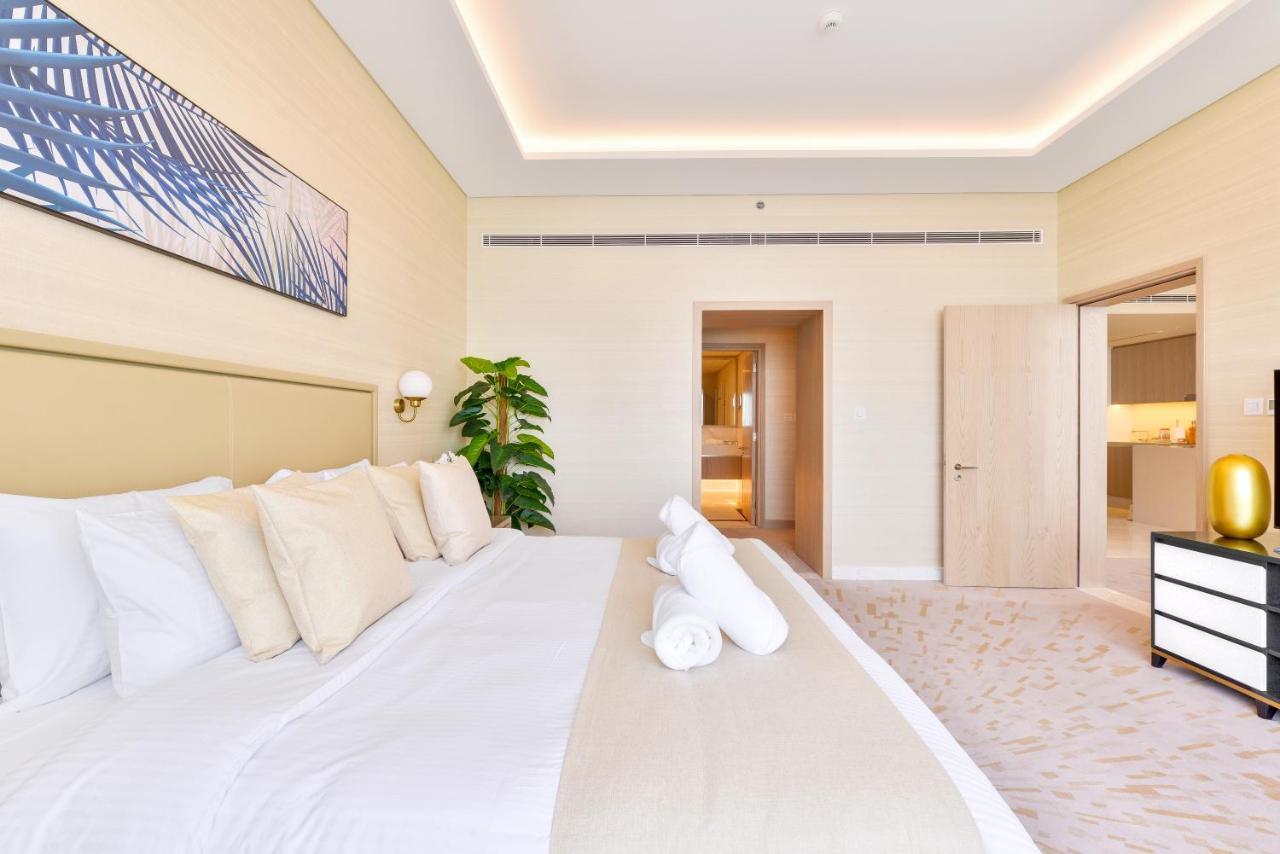دبي Ultra Luxury Palm Tower With Shared Hotel Facilities المظهر الخارجي الصورة