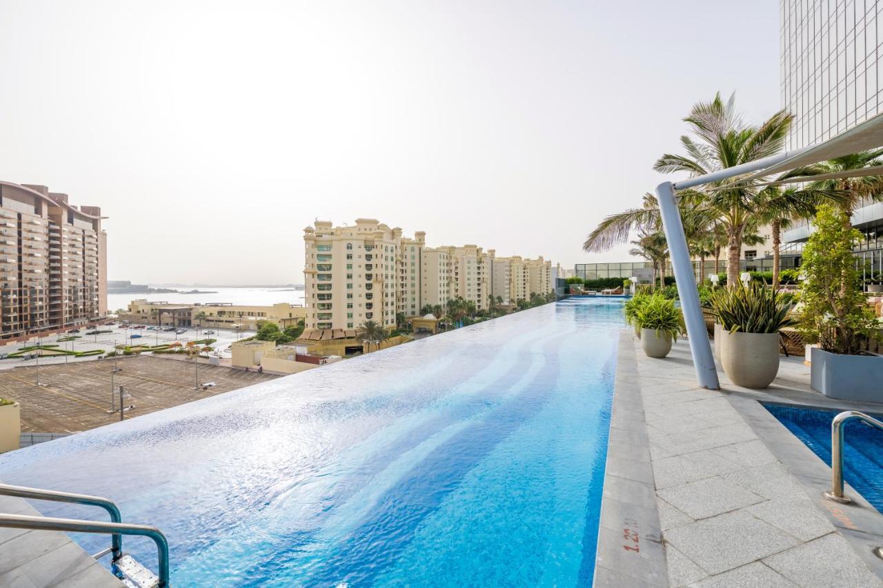 دبي Ultra Luxury Palm Tower With Shared Hotel Facilities المظهر الخارجي الصورة