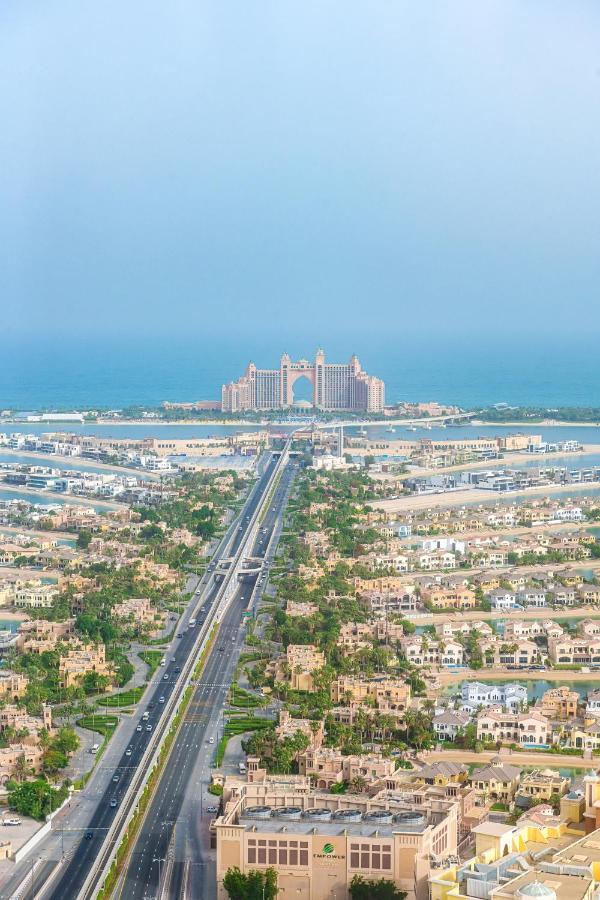 دبي Ultra Luxury Palm Tower With Shared Hotel Facilities المظهر الخارجي الصورة