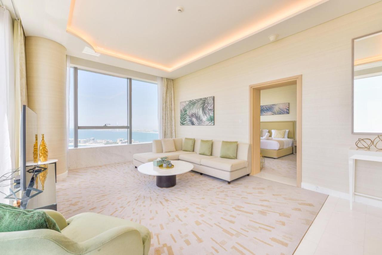 دبي Ultra Luxury Palm Tower With Shared Hotel Facilities المظهر الخارجي الصورة
